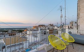 Bianco Sale Holiday Home - Seaview Terraces